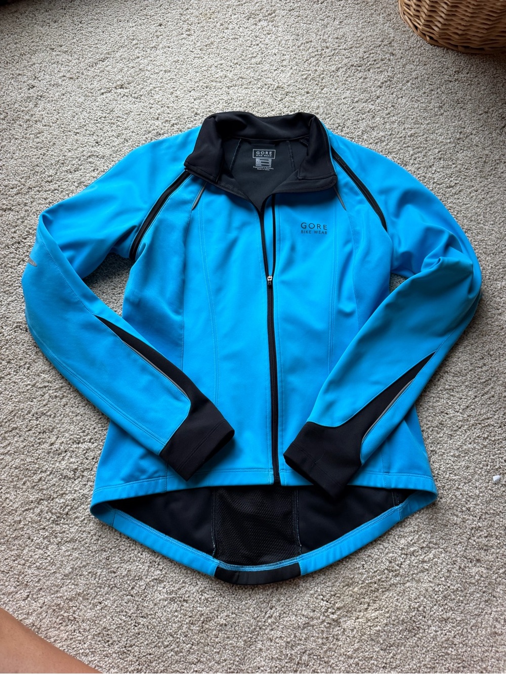 Gore Bike Wear Medium men’s windstopper jacket